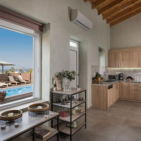 Villa Roxanne Galatas  Ngoại thất bức ảnh