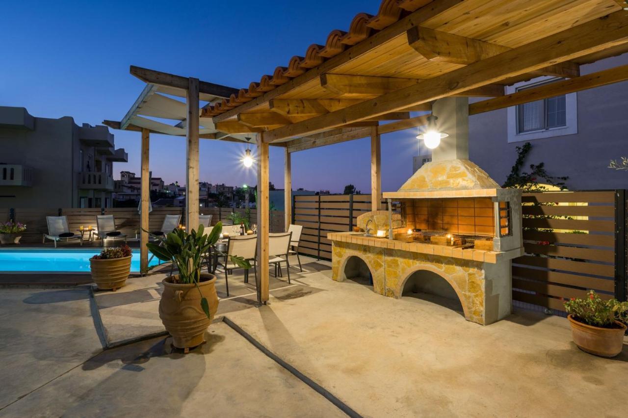 Villa Roxanne Galatas  Ngoại thất bức ảnh