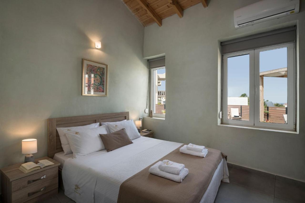 Villa Roxanne Galatas  Ngoại thất bức ảnh