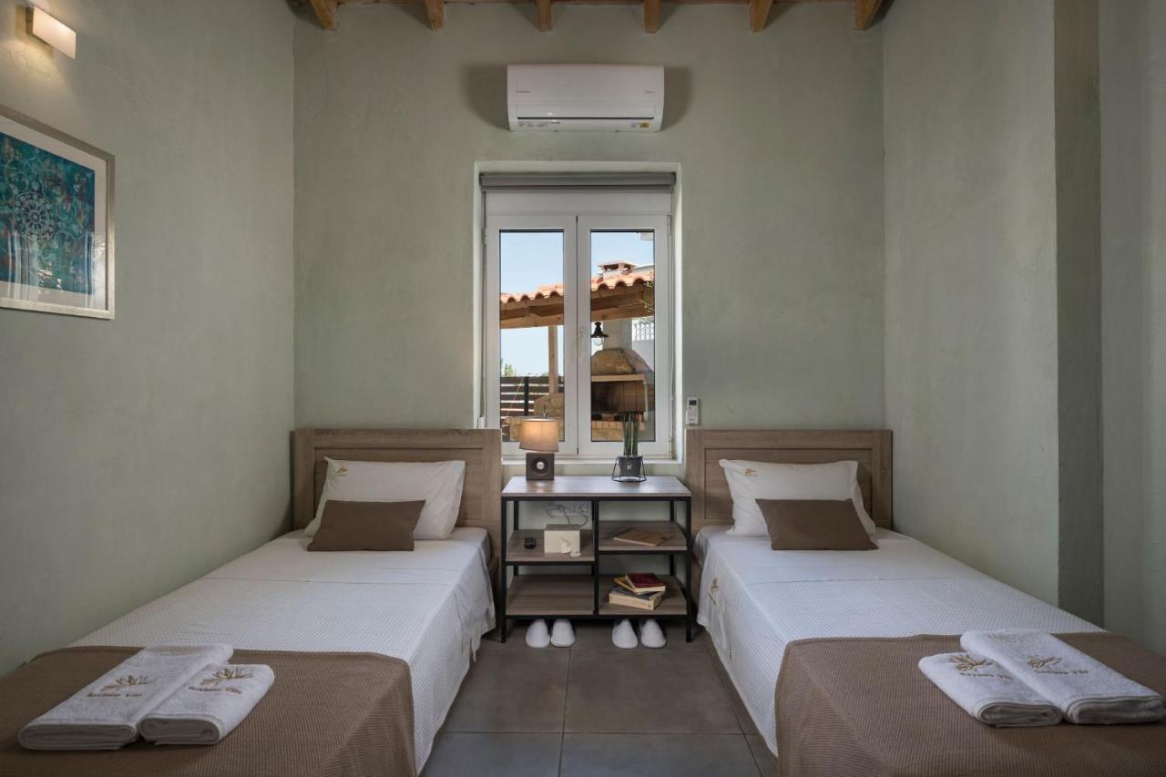 Villa Roxanne Galatas  Ngoại thất bức ảnh